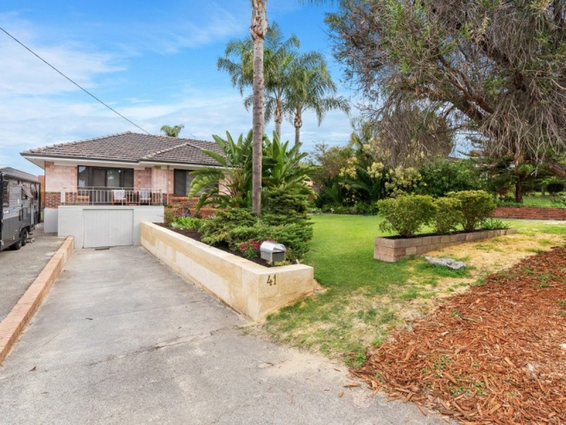 41 Beaconsfield Street, St James WA 6102