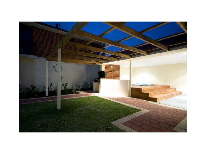 11/4 Lichfield Street, Victoria Park WA 6100