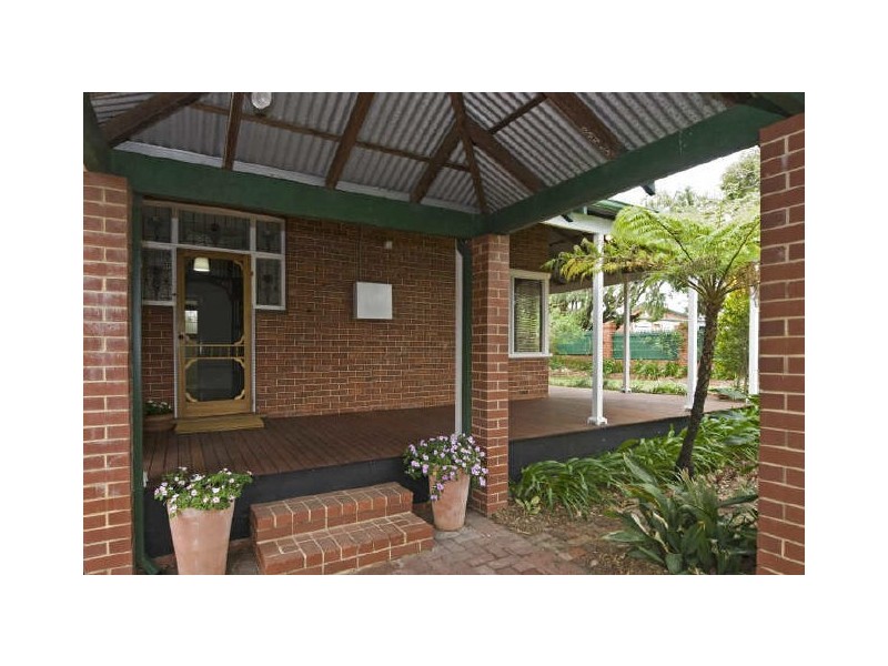 55 Teague Street, Victoria Park WA 6100