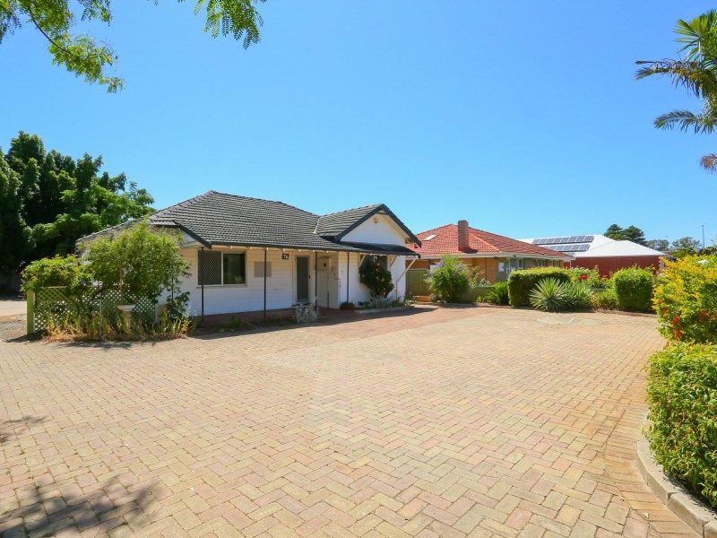76 Bungaree Road, Wilson WA 6107