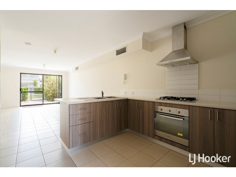 30/158 George Street, Queens Park WA 6107