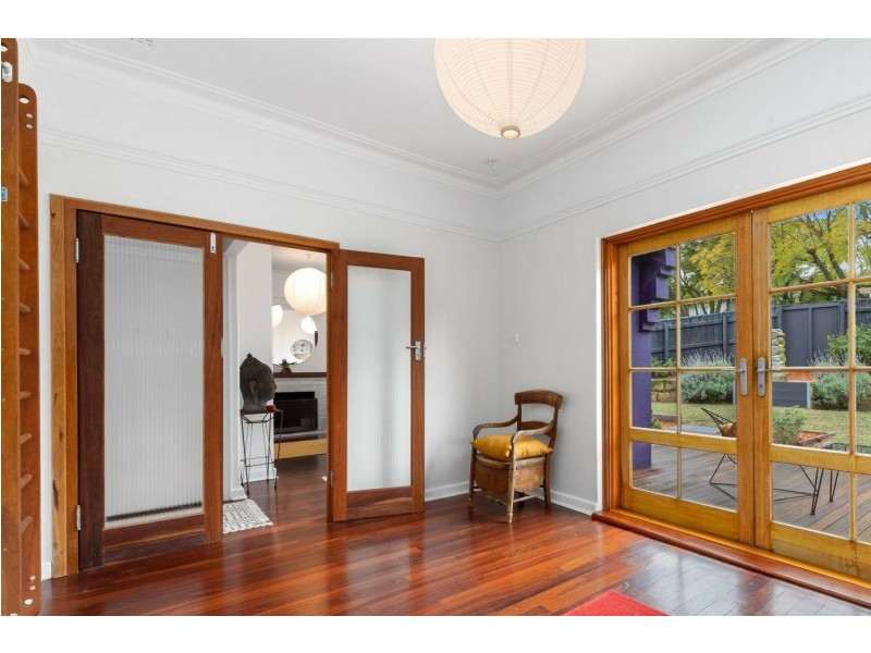 6 Bland Street, Kensington WA 6151