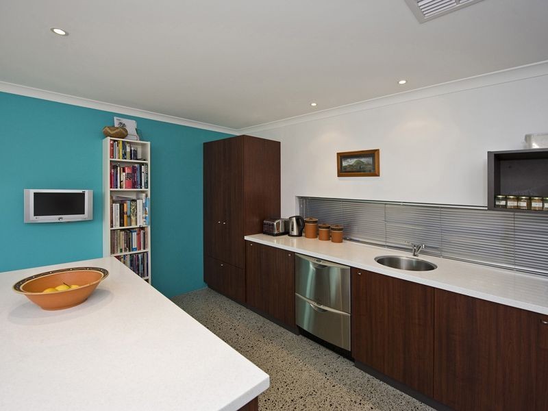 3/2A Reen Street, St James WA 6102