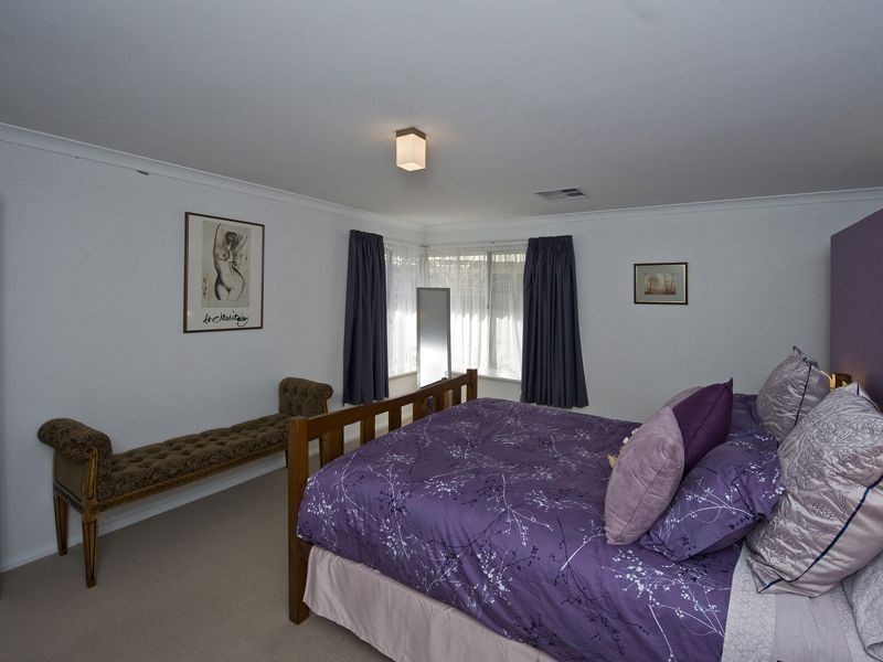 3/2A Reen Street, St James WA 6102