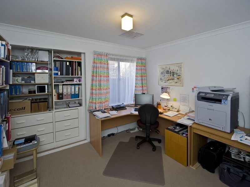 3/2A Reen Street, St James WA 6102