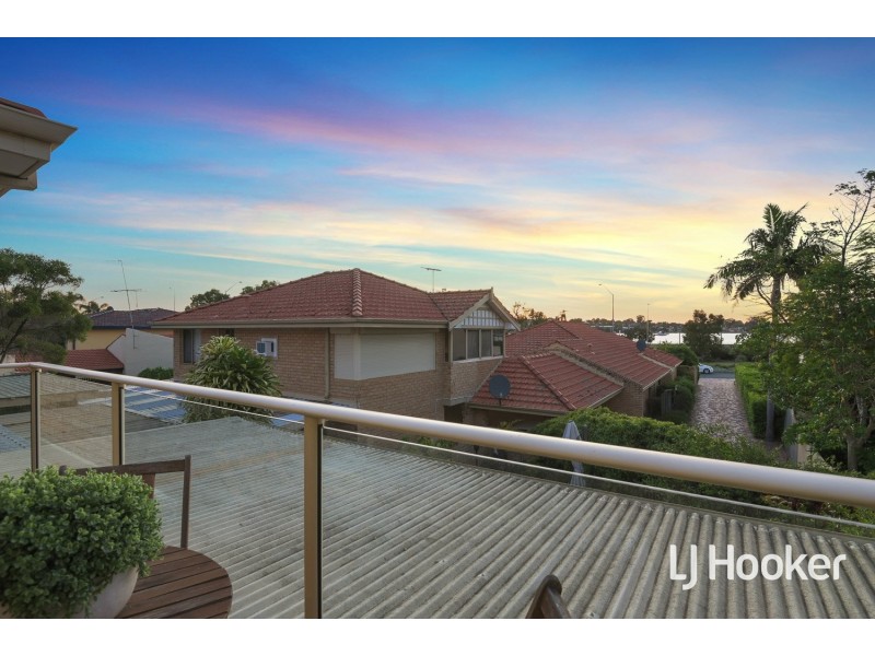 4/57 Leonora Street, Como WA 6152