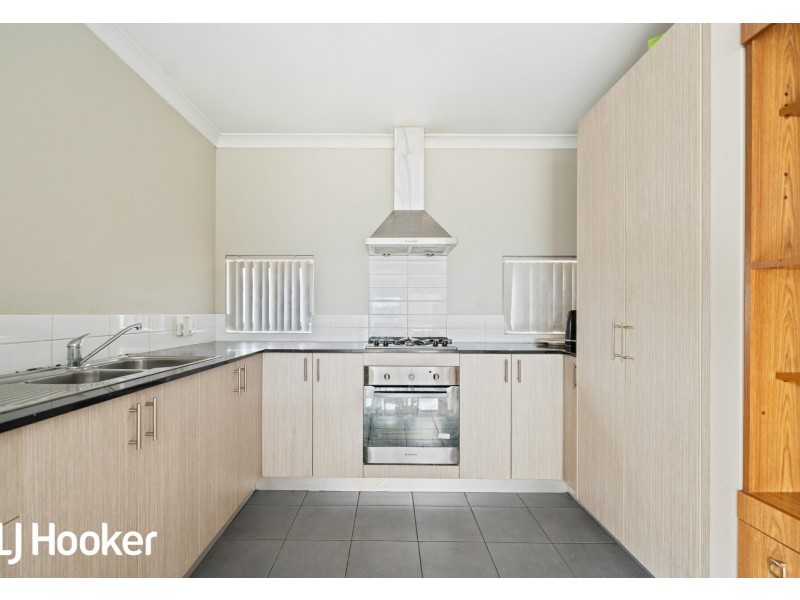 34/158 George Street, Queens Park WA 6107