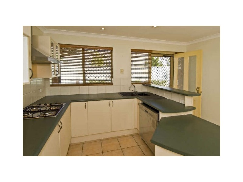 2/10 Rathay Street, Victoria Park WA 6100