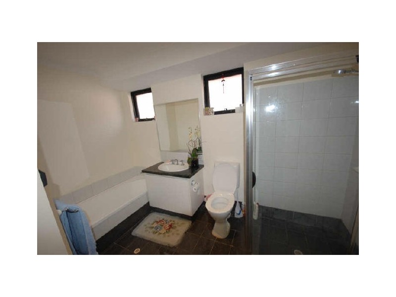 3/2 Lewes Road, Nollamara WA 6061