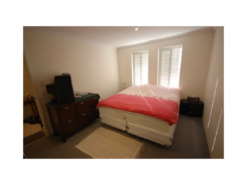 3/2 Lewes Road, Nollamara WA 6061