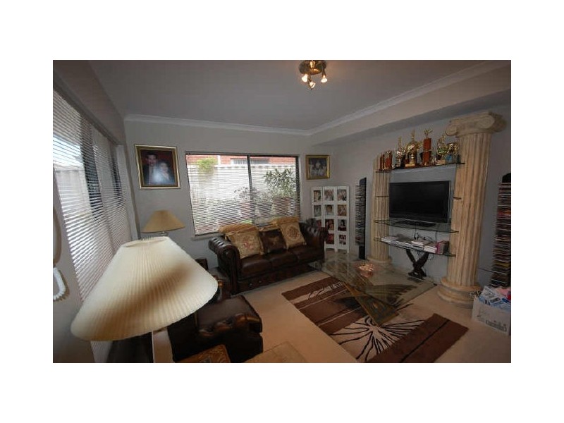 2d Lemana Road, Nollamara WA 6061