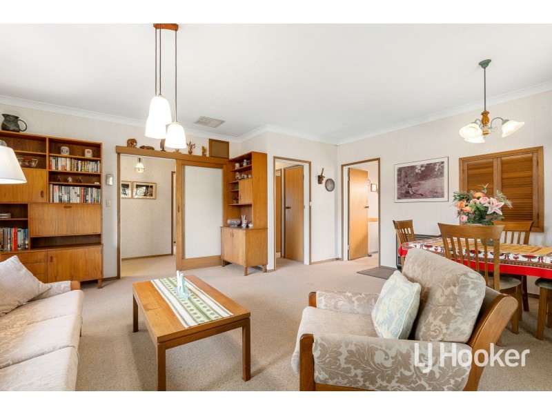 17 Gloucester Street, Victoria Park WA 6100