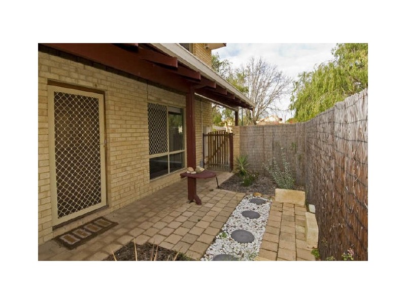 1/20 Gardner Street, Como WA 6152