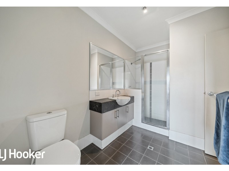 16/148 Railway Parade, Queens Park WA 6107