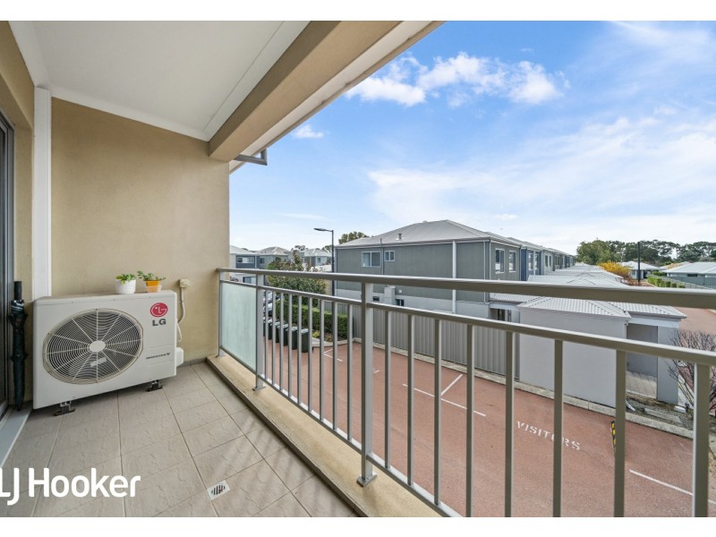 16/148 Railway Parade, Queens Park WA 6107