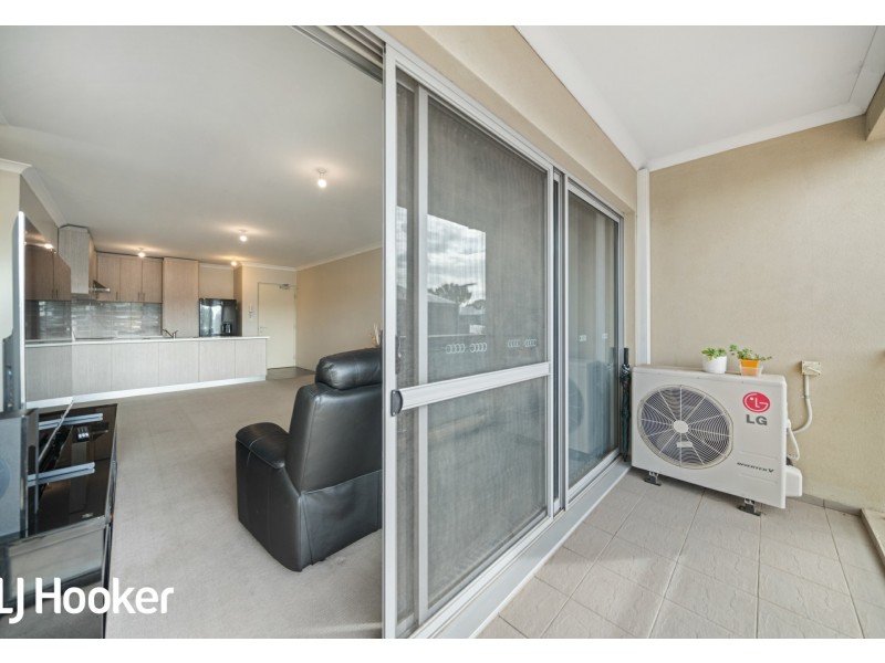 16/148 Railway Parade, Queens Park WA 6107