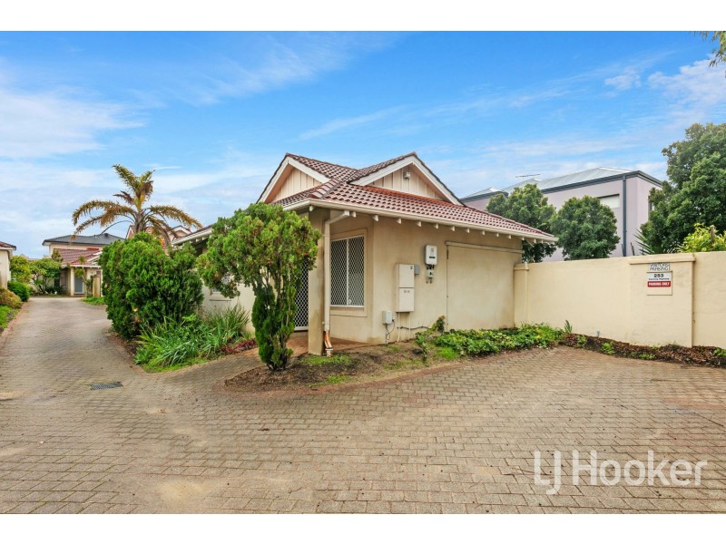 1/253 Canning Highway, Como WA 6152