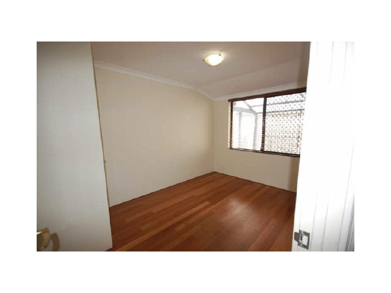 4 Finsbury View, Landsdale WA 6065