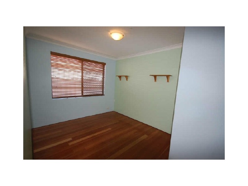 4 Finsbury View, Landsdale WA 6065