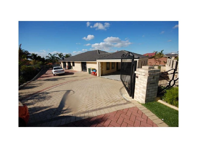 4 Finsbury View, Landsdale WA 6065