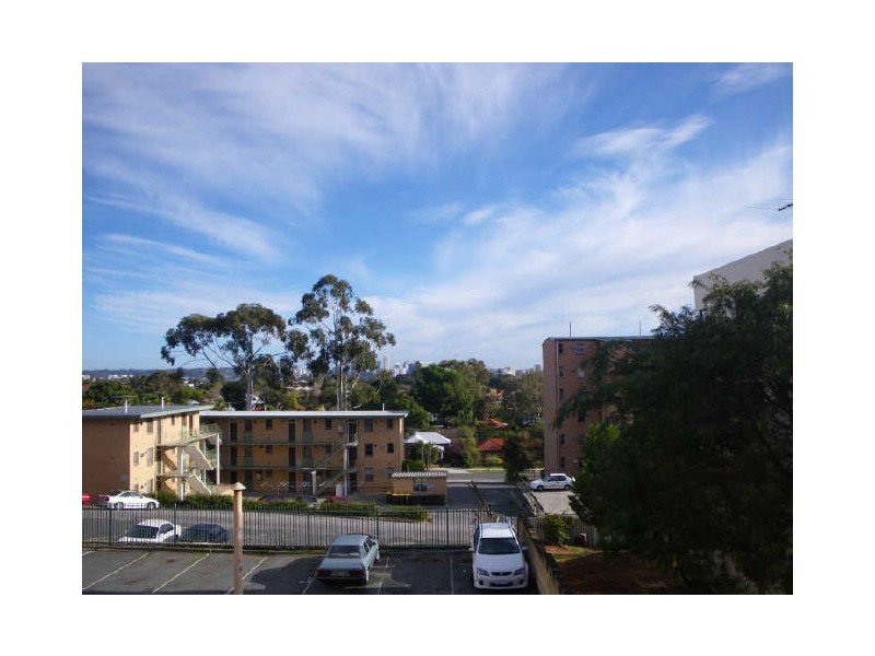 16/59 King George Street, Victoria Park WA 6100