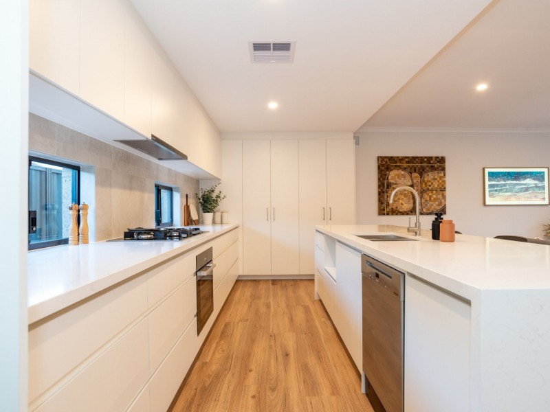 13B Massey Street, Rossmoyne WA 6148