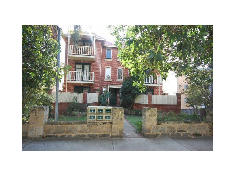 1/13 King George Street, Victoria Park WA 6100