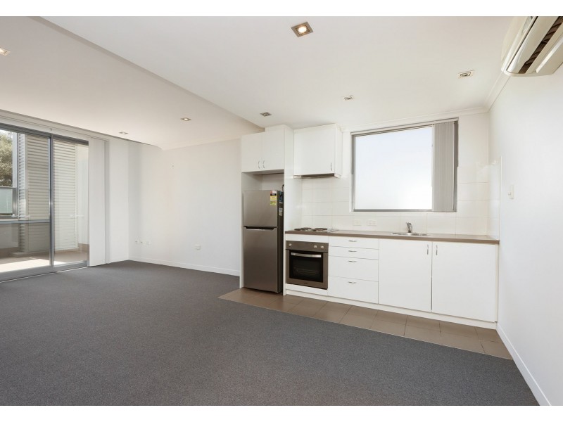 1/642 Albany Highway, Victoria Park WA 6100