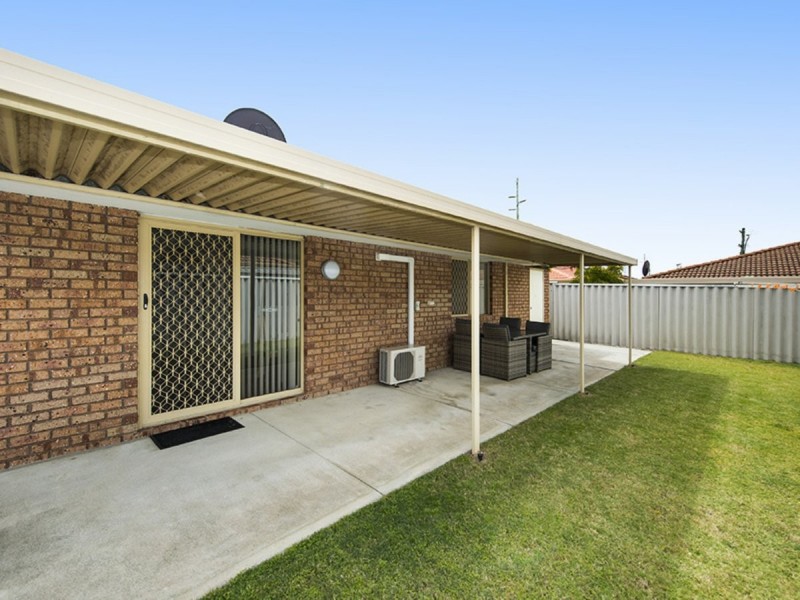 14/152 Hamilton Street, Queens Park WA 6107