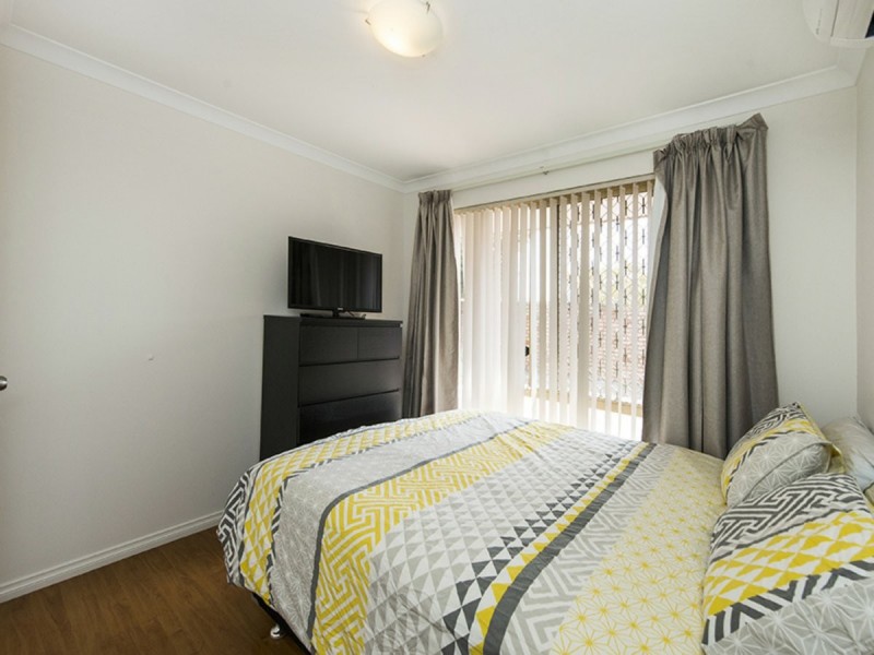 14/152 Hamilton Street, Queens Park WA 6107