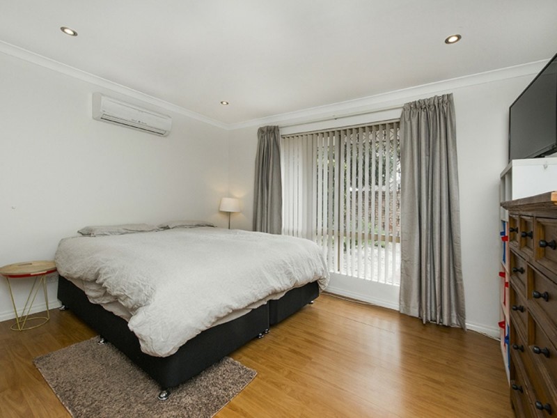 14/152 Hamilton Street, Queens Park WA 6107