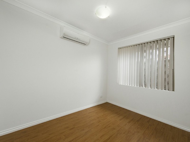 14/152 Hamilton Street, Queens Park WA 6107