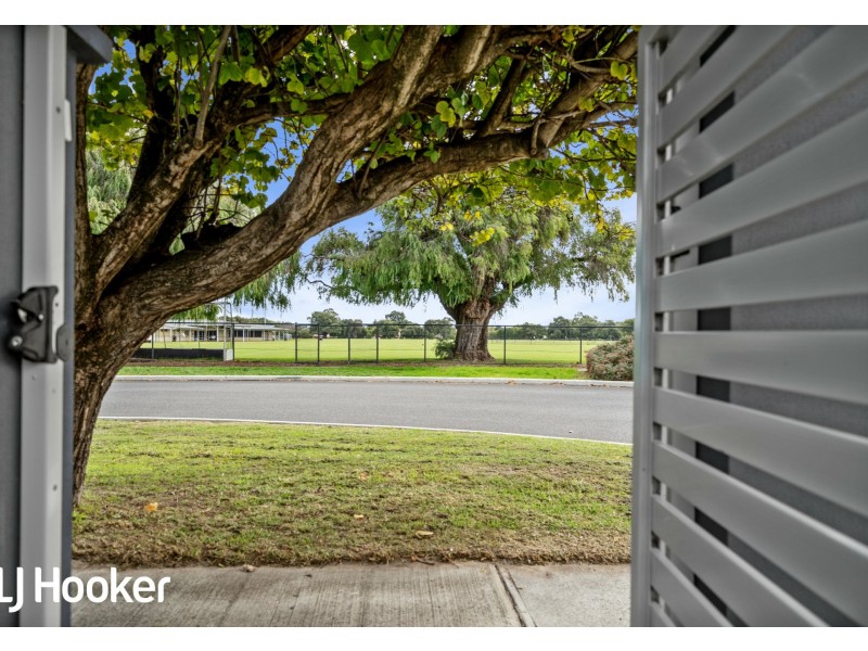 61A Solar Way, Carlisle WA 6101