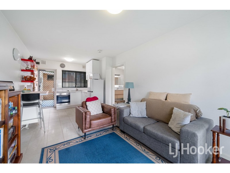 2/4 Minora Place, Rivervale WA 6103