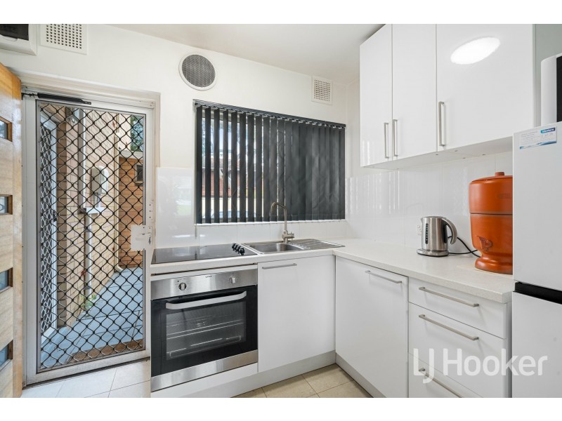 2/4 Minora Place, Rivervale WA 6103