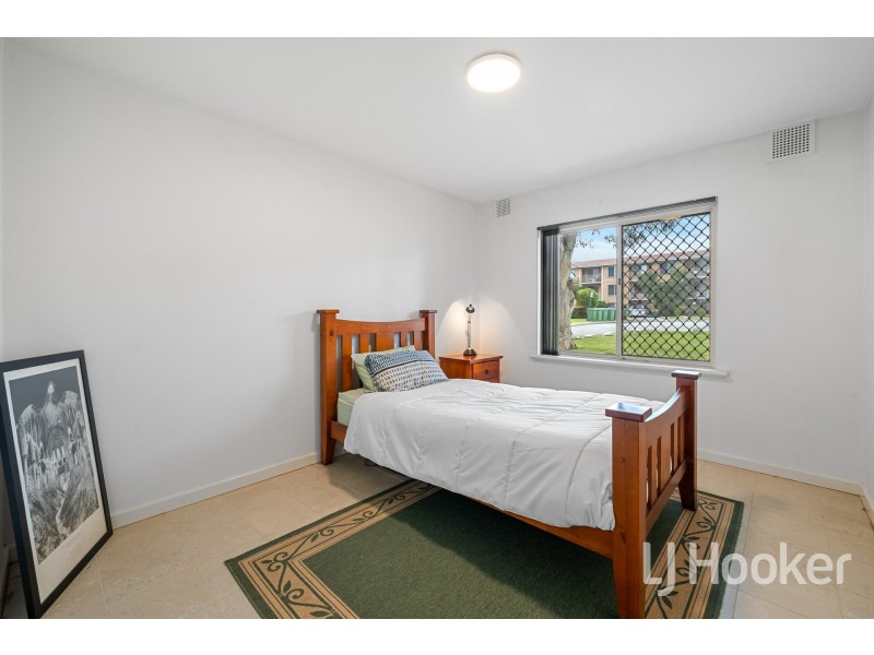 2/4 Minora Place, Rivervale WA 6103