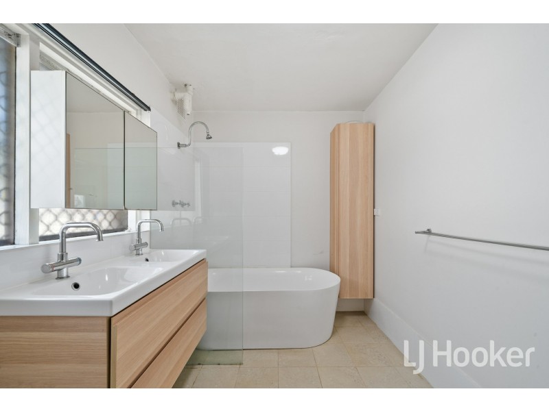 2/4 Minora Place, Rivervale WA 6103