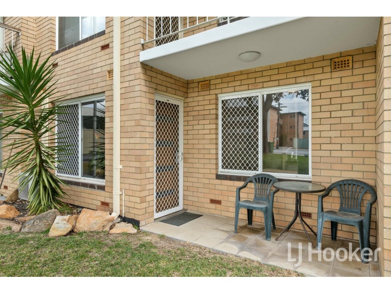 2/4 Minora Place, Rivervale WA 6103