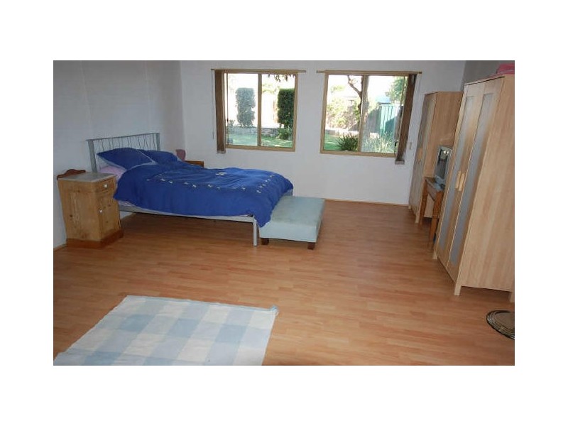 64 Canterbury Terrace, East Victoria Park WA 6101