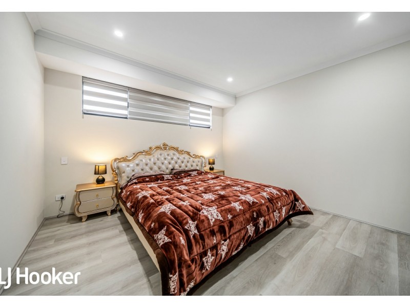 6 Estela Ave, Piara Waters WA 6112