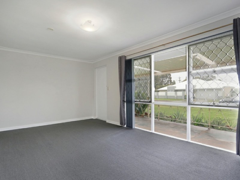 293 Kew Street, Cloverdale WA 6105