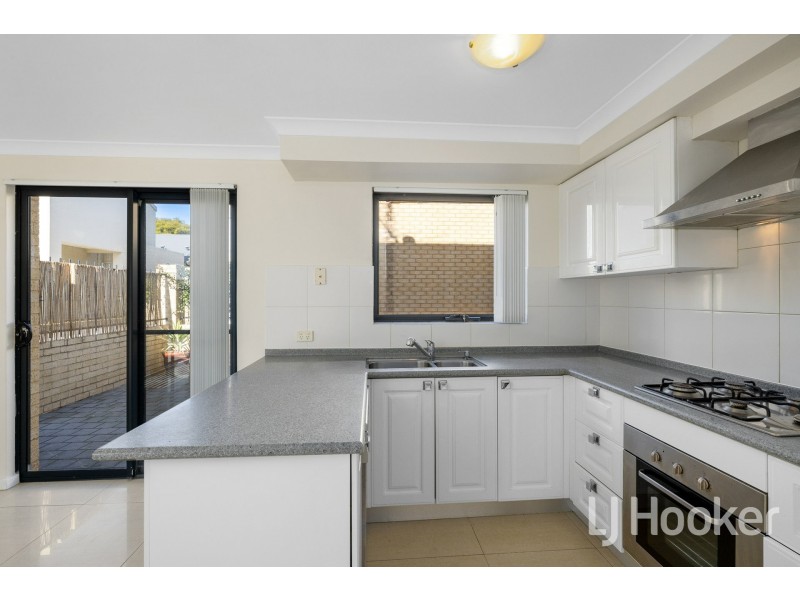 2/24 Frederick Street, Belmont WA 6104