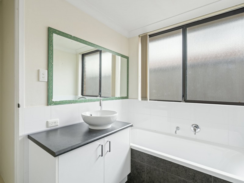 79 Keslake Way, Parkwood WA 6147