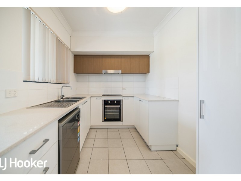 36/18 Whitlock Road, Queens Park WA 6107