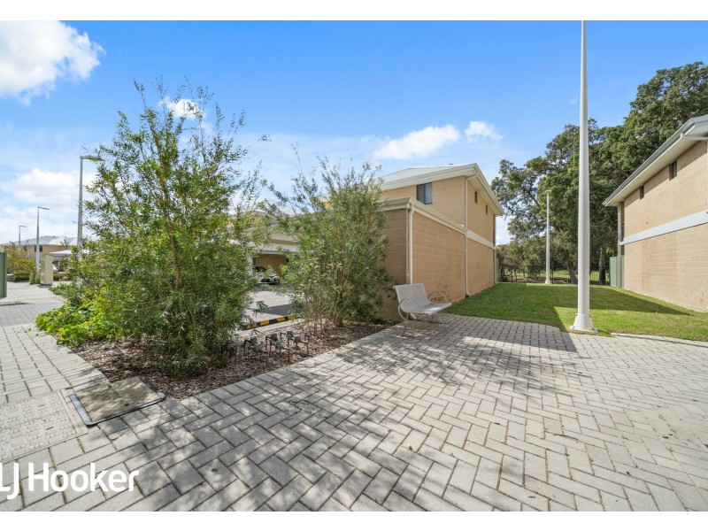 36/18 Whitlock Road, Queens Park WA 6107