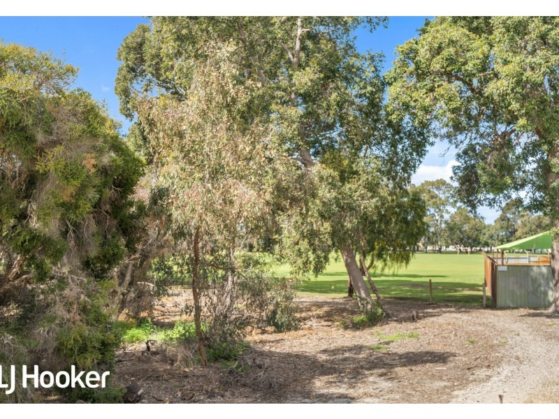 36/18 Whitlock Road, Queens Park WA 6107