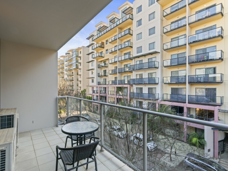 20/124 Mounts Bay Road, Perth WA 6000