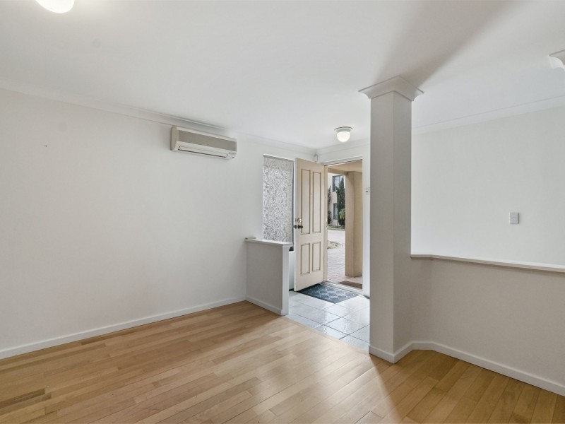 4/7 Gochean Avenue, Bentley WA 6102