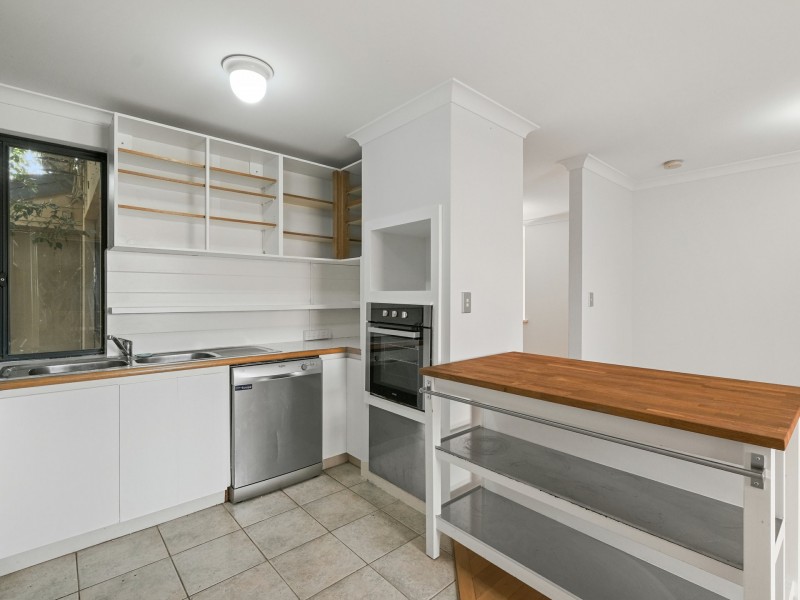 4/7 Gochean Avenue, Bentley WA 6102