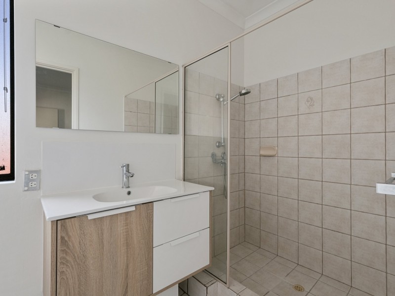 4/7 Gochean Avenue, Bentley WA 6102